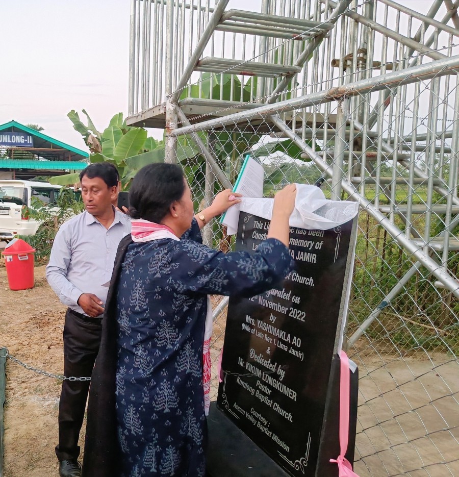 Yashimakla wife of late Rev I Lima Jamir inaugurating the Light House Tower plaque.